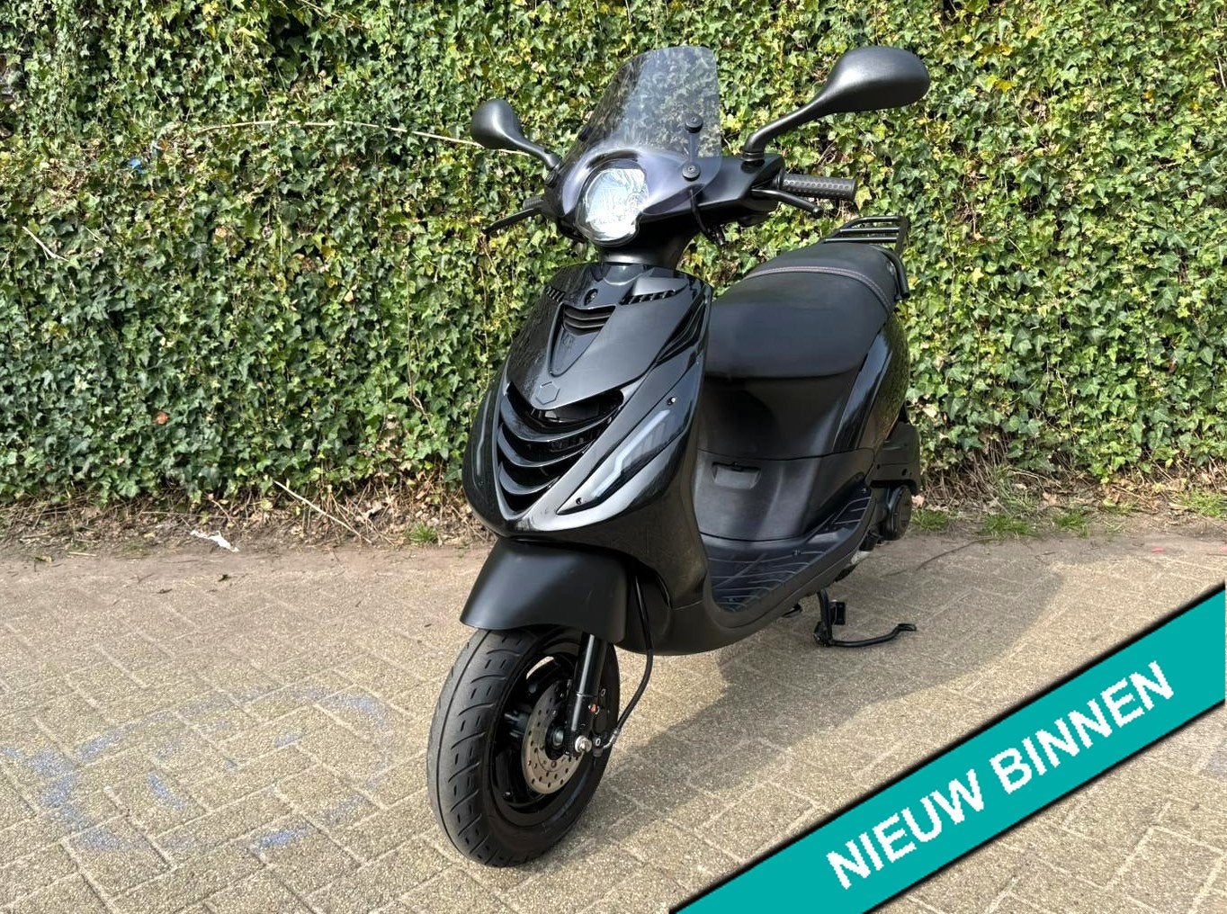Piaggio Zip 45km RUNNER E5 Glans-Mat zwart BETAAL met in3, Fietsen en Brommers, Scooters | Piaggio, Zip, P, 49 cc, P
p  p, NL