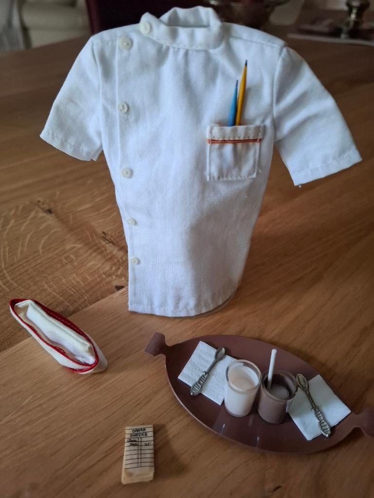 Barbie Ken Fountain Boy # 1407 * 1964, Verzamelen, Poppen, Ophalen of Verzenden, Zo goed als nieuw, Kleertjes