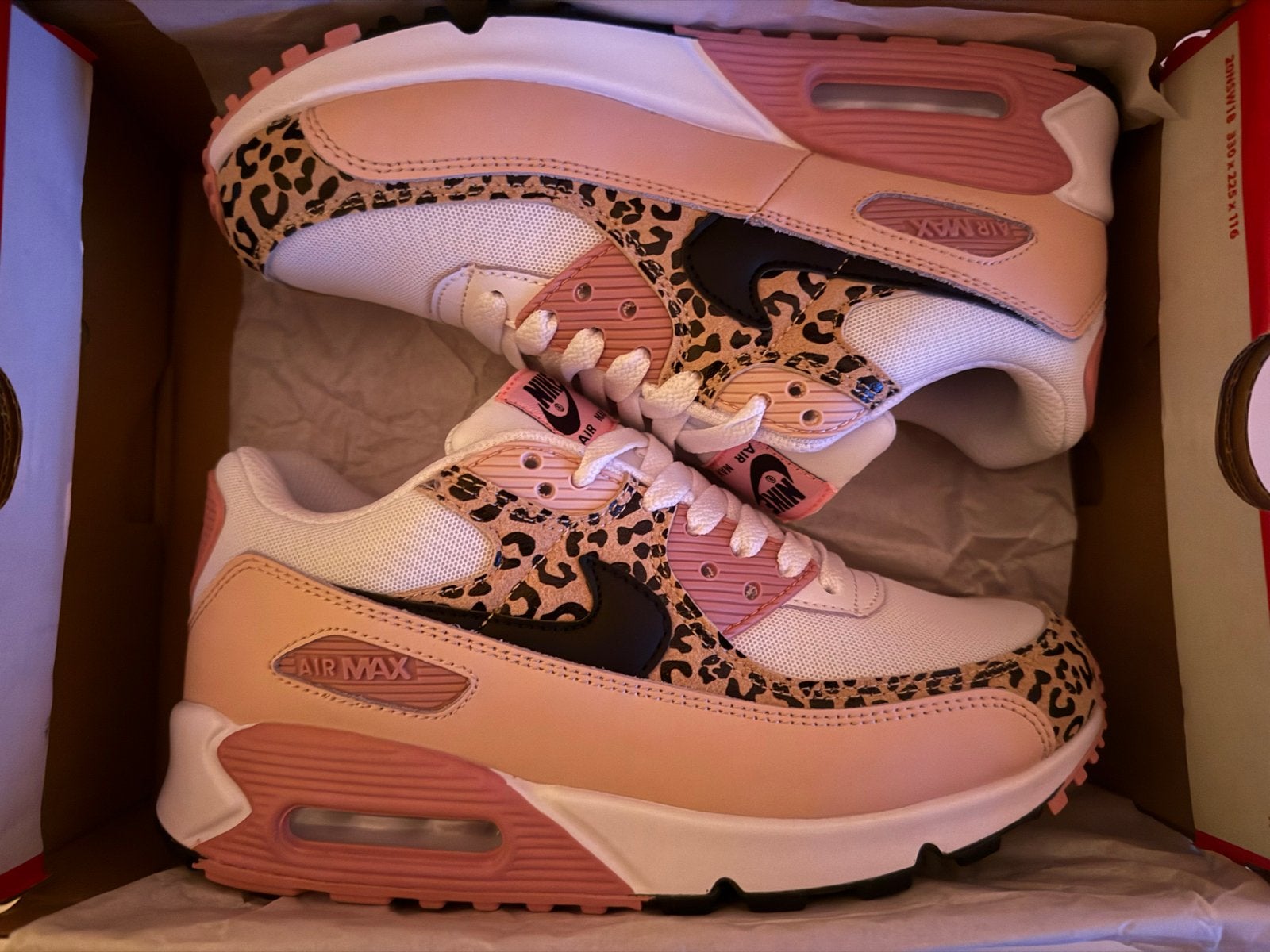 Nike Air Max 90 Leopard Print Sneakers maat 40, Kleding | Dames, Schoenen, Ophalen of Verzenden, Nieuw, Roze, Sneakers of Gympen