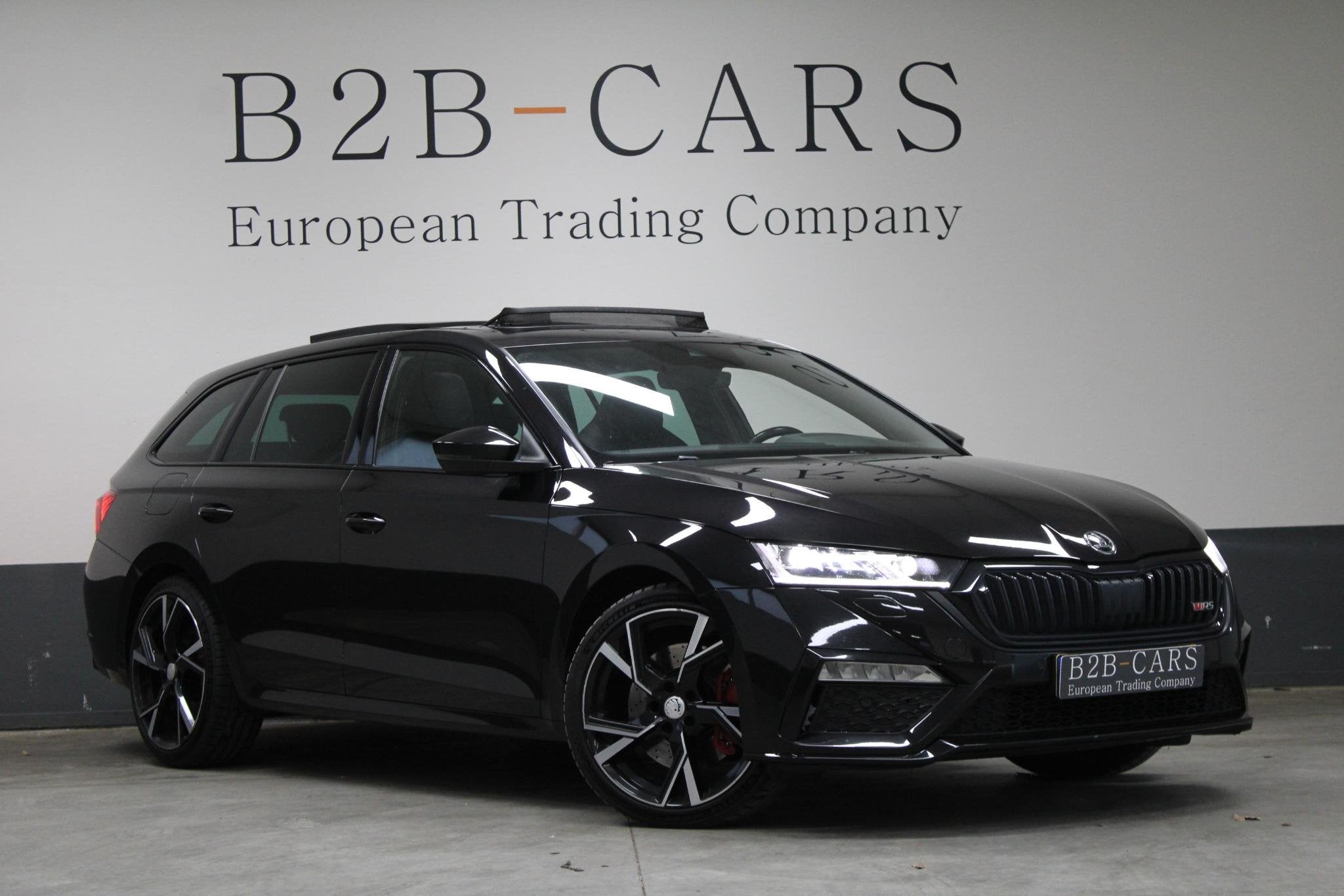 Skoda Octavia Combi 2.0 TSI iV RS Panoramadak - Trekhaak - L, Auto's, Gebruikt, Euro 6, 4 cilinders, 1984 cc