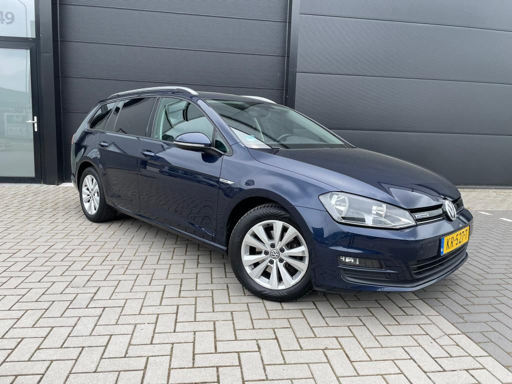 VW Golf Variant TSI 115pk Connected Series Luxe Uitgevoerd!, Voorwielaandrijving, Stof, Blauw, 23 km/l