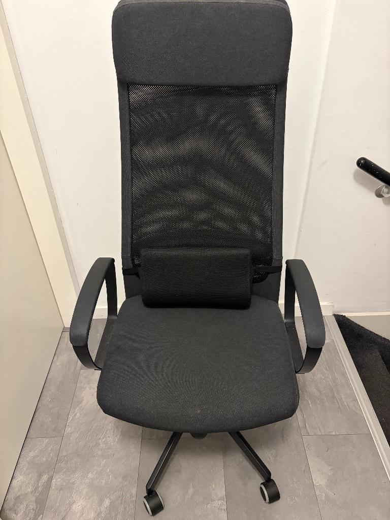 IKEA Markus bureaustoel, Huis en Inrichting, Bureaustoelen, Ophalen, Gebruikt, Zwart, Bureaustoel