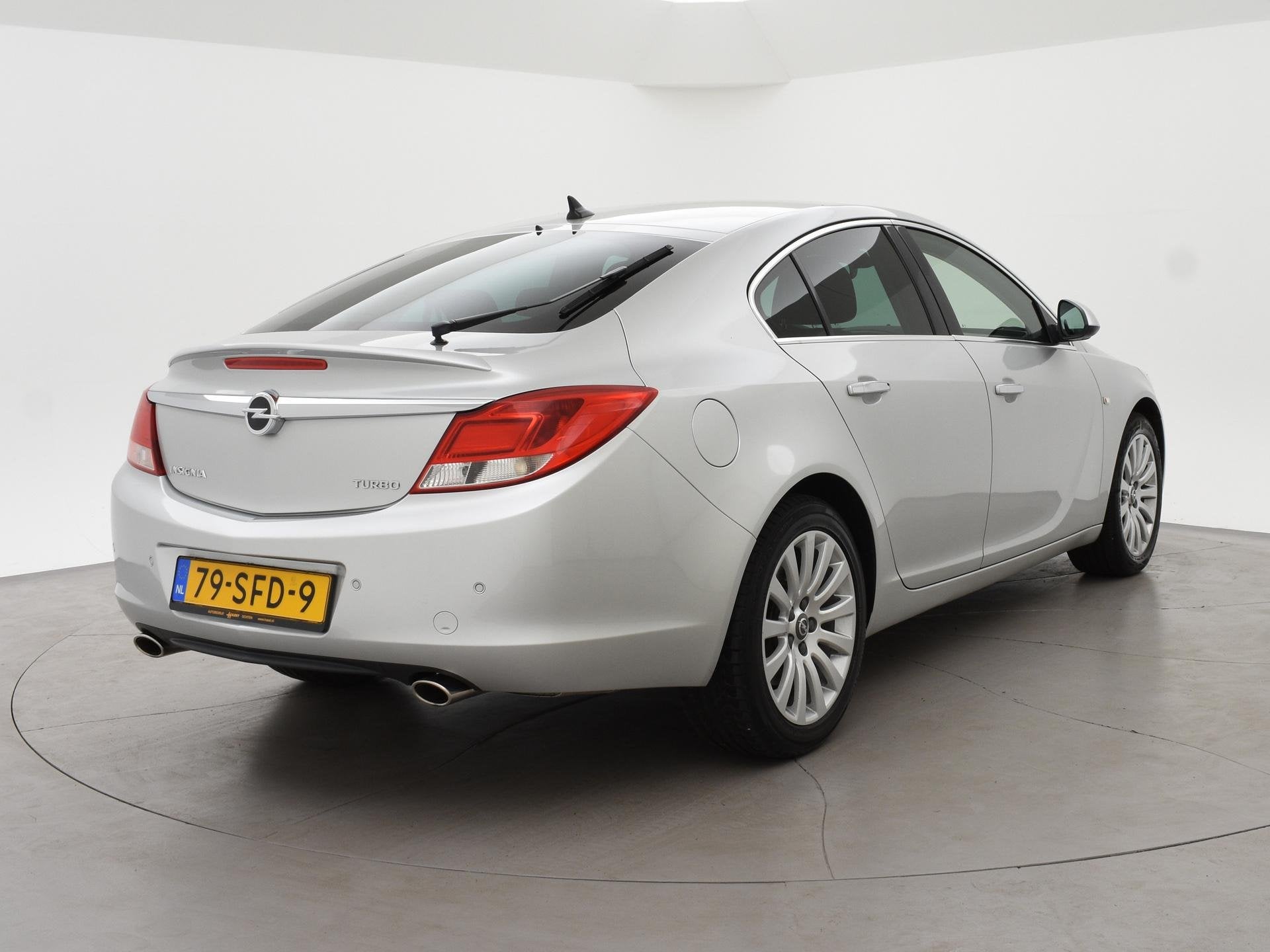 Opel Insignia 1.6T 180 PK *26.793 KM* ORIG NL 1e EIGENAAR CO, Euro 5, Gebruikt, Zwart, 4 cilinders