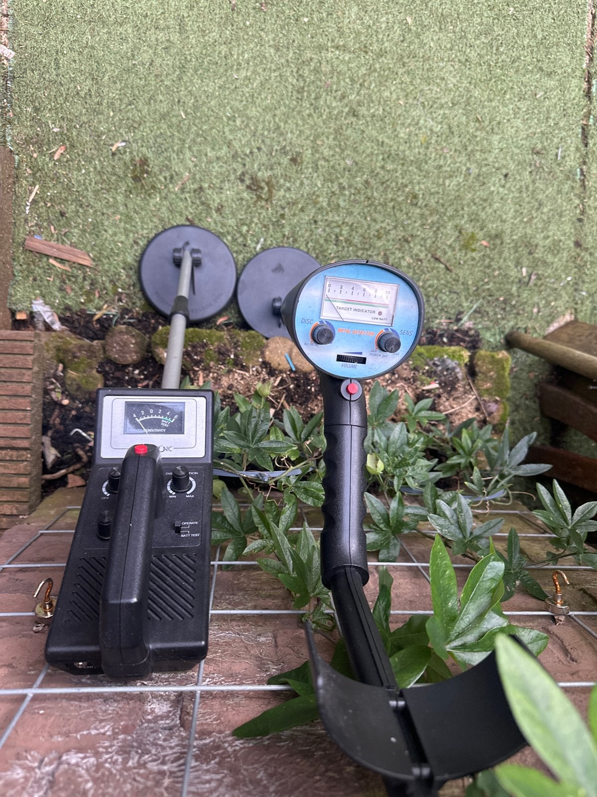 Vintage metaaldetector, ideaal voor beginners, Hobby en Vrije tijd, Metaaldetectors, Gebruikt, 30 cm of minder, Overige merken