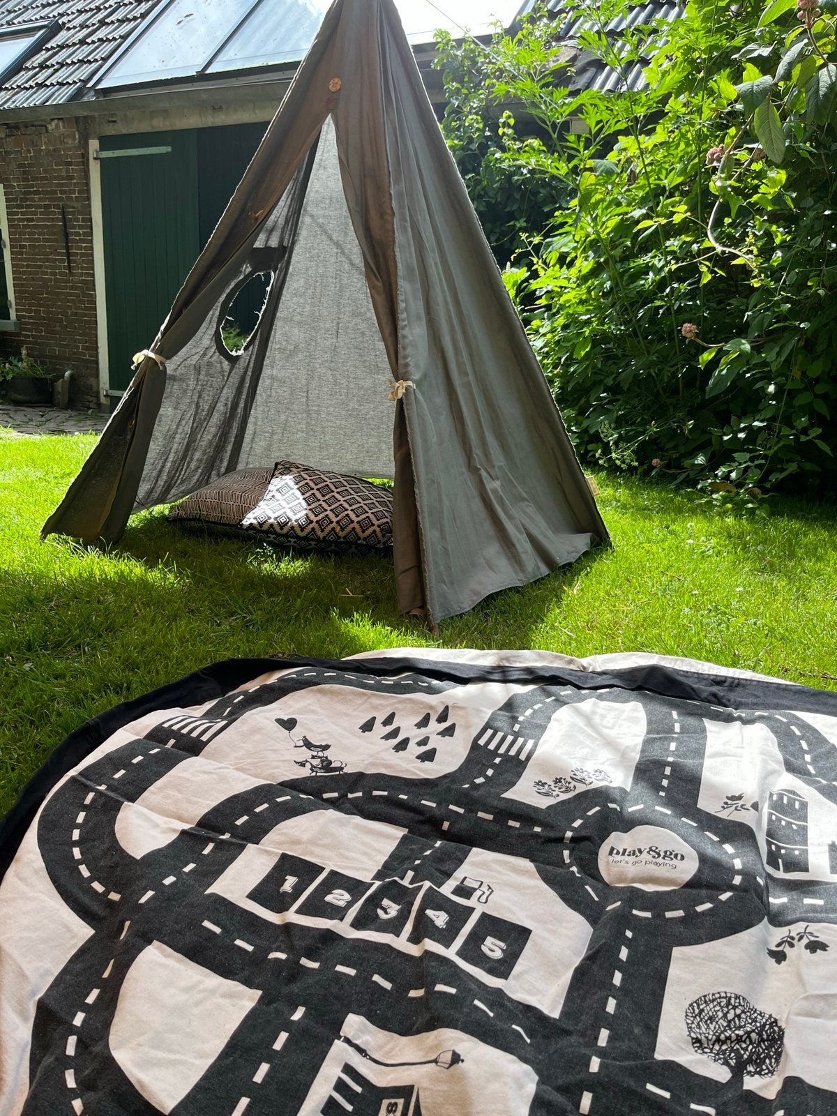 Gezellige Tipi tent voor kinderen - Speelplezier gegarandeer, Ophalen, Zo goed als nieuw