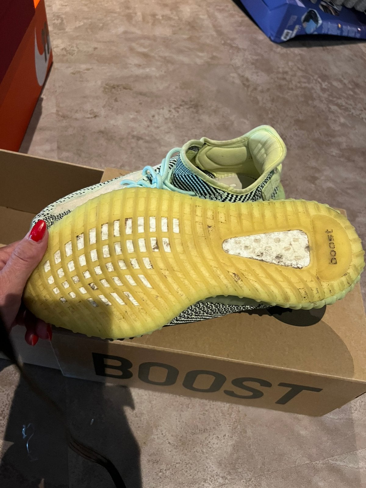 Yeezy Boost 350 V2 sneakers origineel zgan, Kleding | Heren, Overige kleuren, G, Ophalen of Verzenden, H