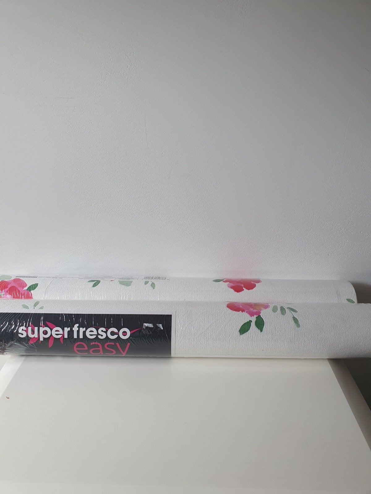 2 nieuw Super fresco easy behang roll size 10.05mx0.52m, Ophalen of Verzenden, Nieuw, Handen en Nagels