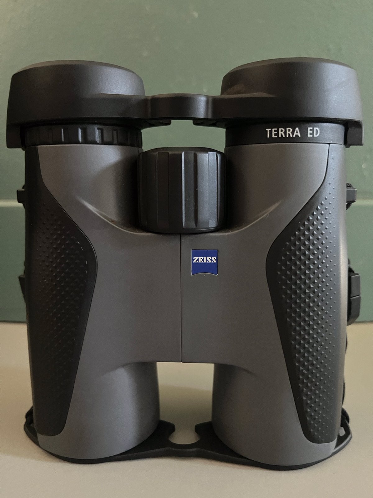 Zeiss terra ED 8x42 verrekijker, Ophalen of Verzenden, Zo goed als nieuw, 8 tot 12x, Dakkant (recht)