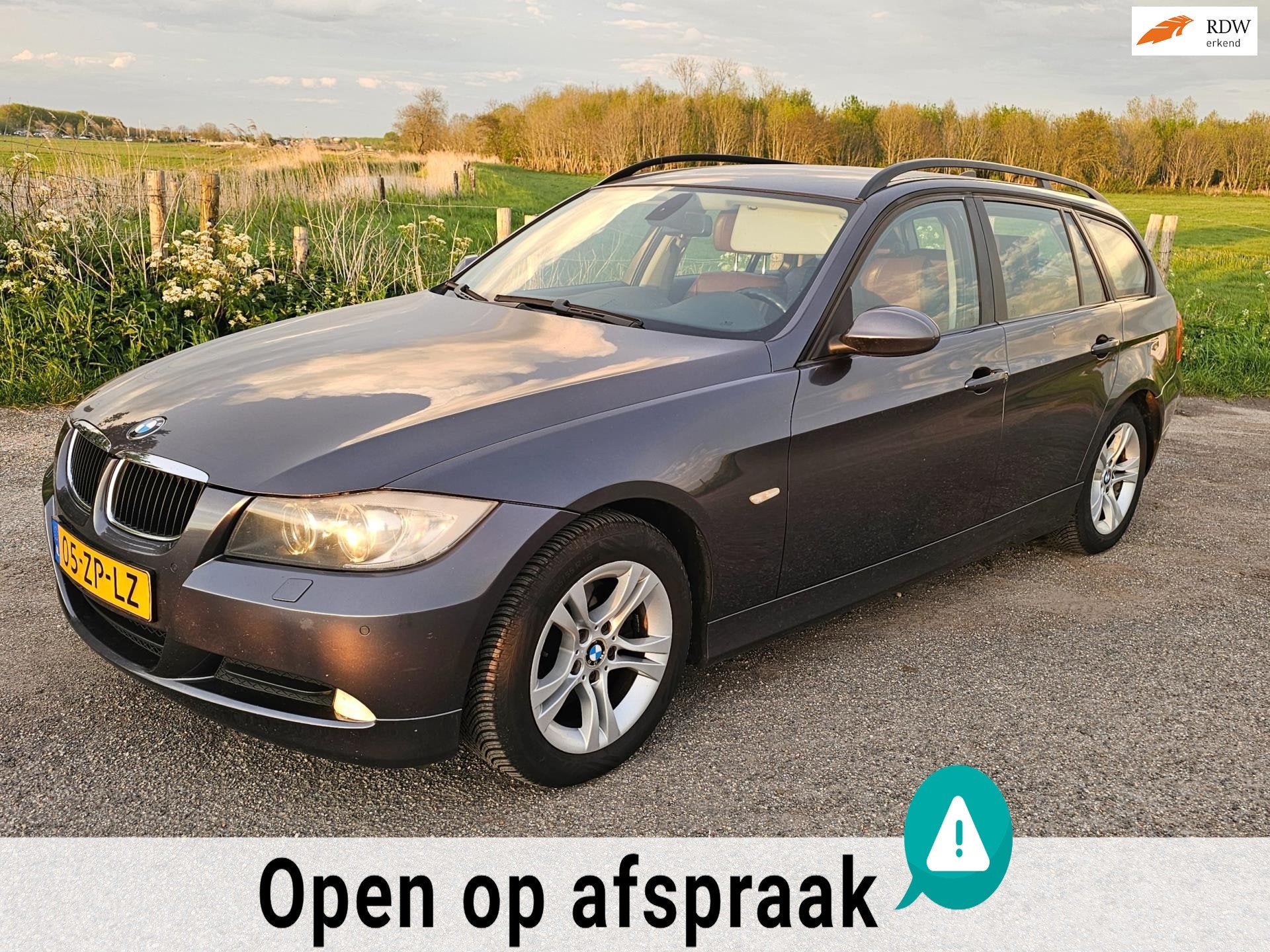 BMW 3-serie Touring 318i Business Line navi leer xenon, Achterwielaandrijving, Handgeschakeld, Xenon verlichting, 1405 kg