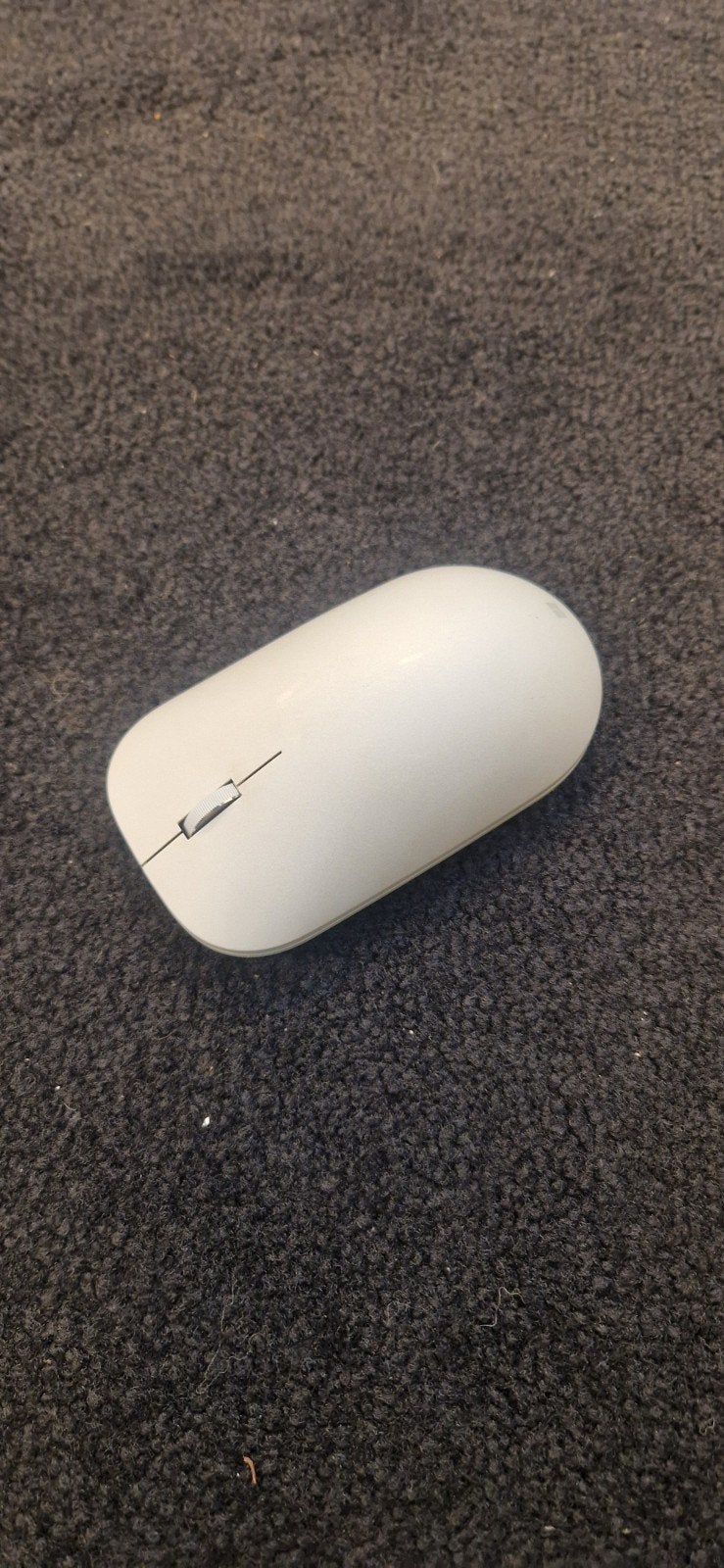 Microsoft Surface Bluetooth Muis - Zilver, Computers en Software, Muizen, Muis, Gebruikt, Ophalen of Verzenden, Draadloos