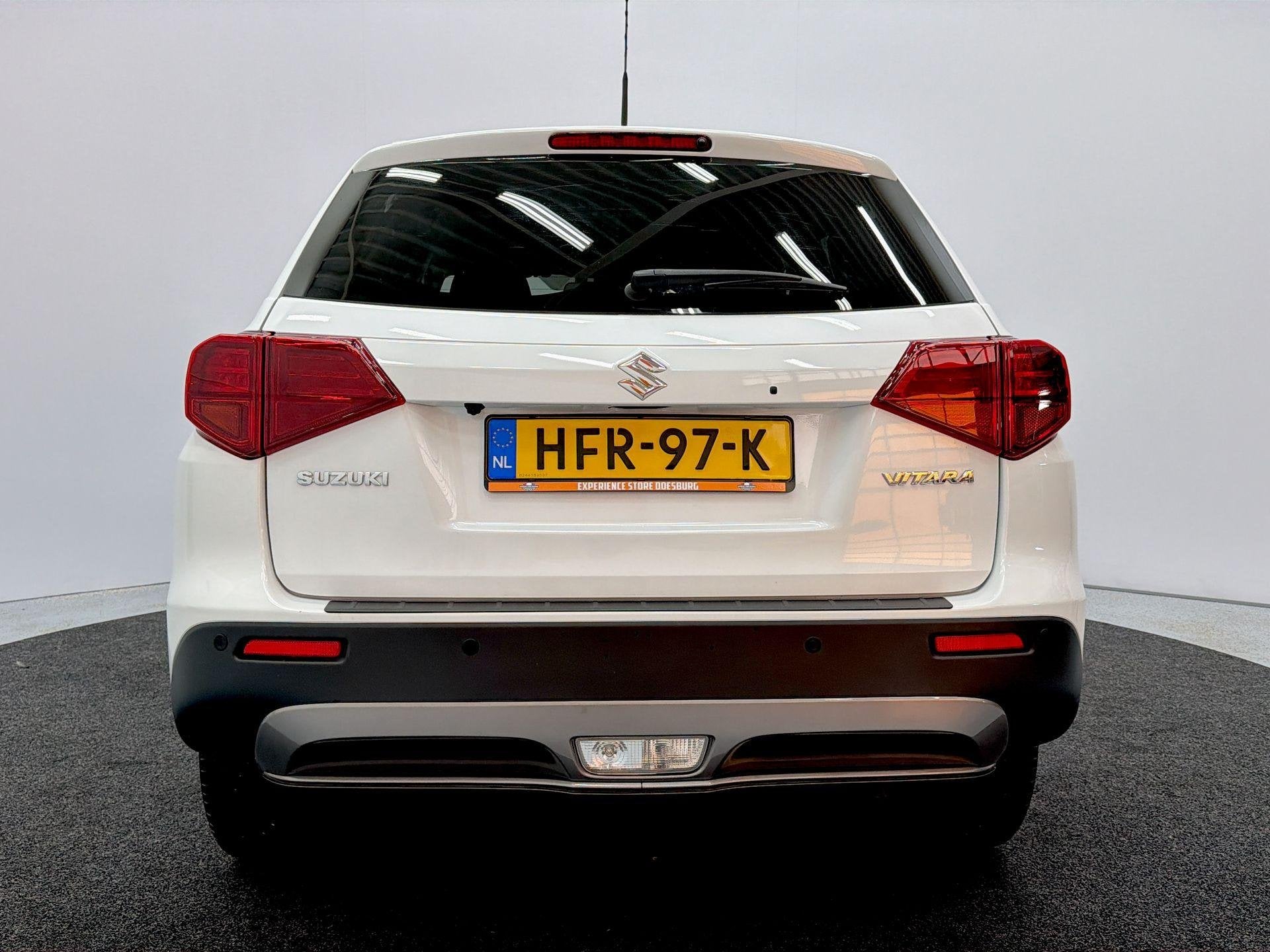 Suzuki Vitara 1.4 Boosterjet Style Smart Hybrid Comfortabel, Auto's, Gebruikt, Euro 6, 4 cilinders, Automatische klimaatregeling