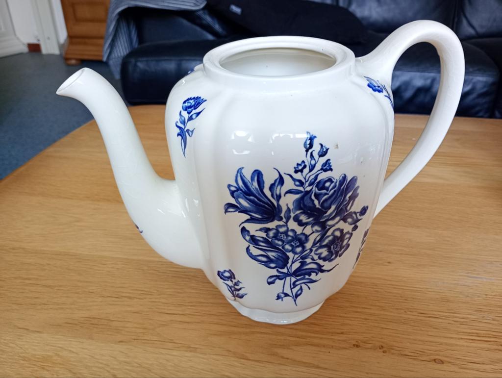 Antieke Petrus Regout koffiepot "Bouquet Bleu", Ophalen of Verzenden