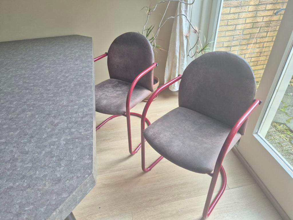 4 eettafel stoelen gratis ophalen, Ophalen, Gebruikt, Bruin, Stof