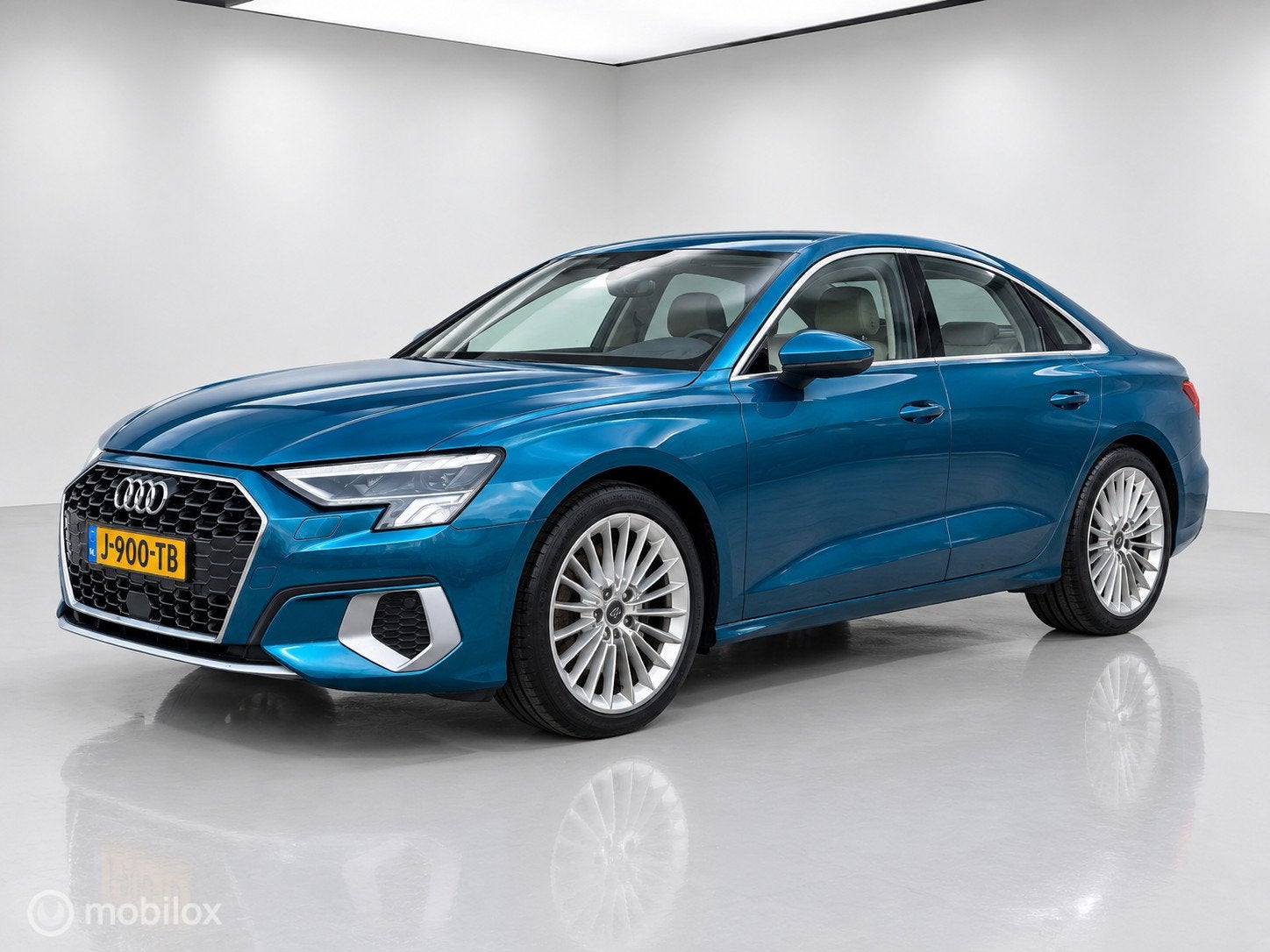 Audi A3 Limousine 35 TFSI Business edition, Auto's, Dealer onderhouden, 4 cilinders, 150 pk, Blauw