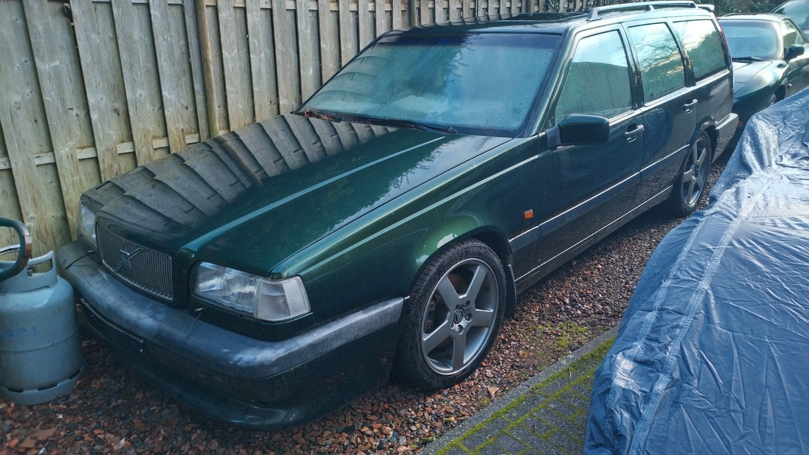 Volvo 850 2.3 T-5 R AUT 1995 Groen project loop of sloop, Zwart, 700 kg, Stationwagon, Particulier