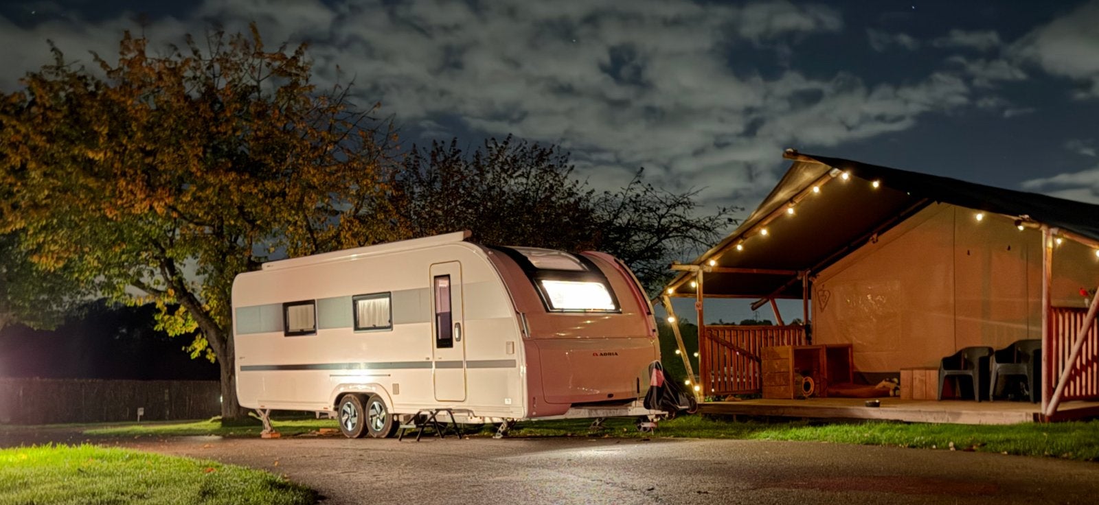Alpina 663 HT Airco,E&P level, Mover,luifel,led contour, Caravans en Kamperen, Caravans, Rondzit, Particulier, Schokbreker, Adria