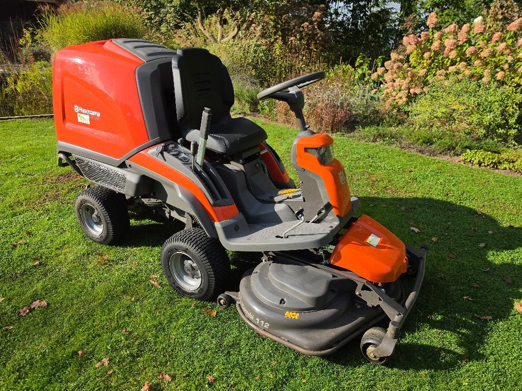 Husqvarna Rider RC 318T zitmaaier met Combi 112 maaidek