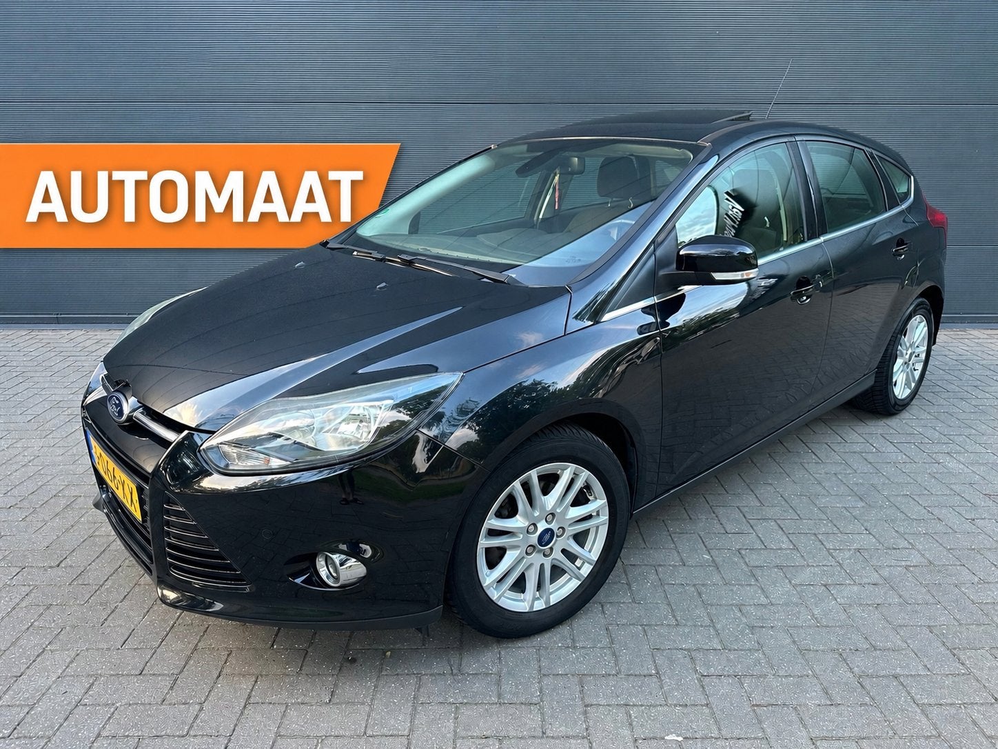 Ford Focus 1.6 TI-VCT Titanium SCHUIFDAK | CARPLAY | CRUISE, Auto's, 4 cilinders, Zwart, 1216 kg, Particulier