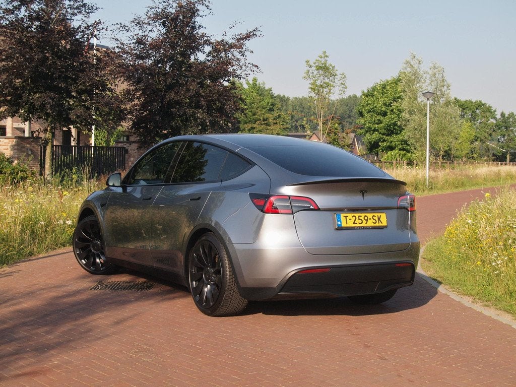 Tesla Model Y Performance AWD 75 kWh | Panoramadak | Trekhaa, Auto's, Tesla, Gebruikt, 495 min, 462 pk, 1972 kg