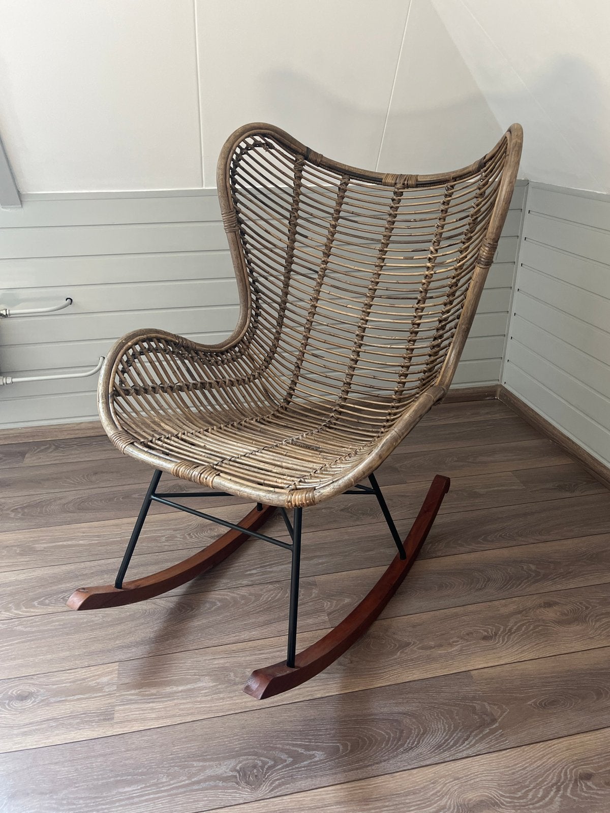 Rotan schommelstoel, Ophalen, Zo goed als nieuw, Stoel(en)