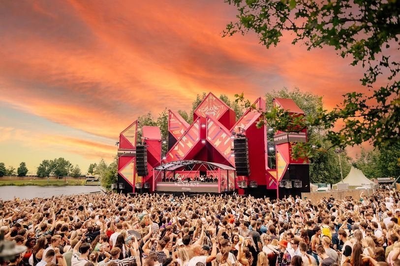 Verknipt 6 juni | 2x ticket te koop | €66, Tickets en Kaartjes, Evenementen en Festivals, Twee personen