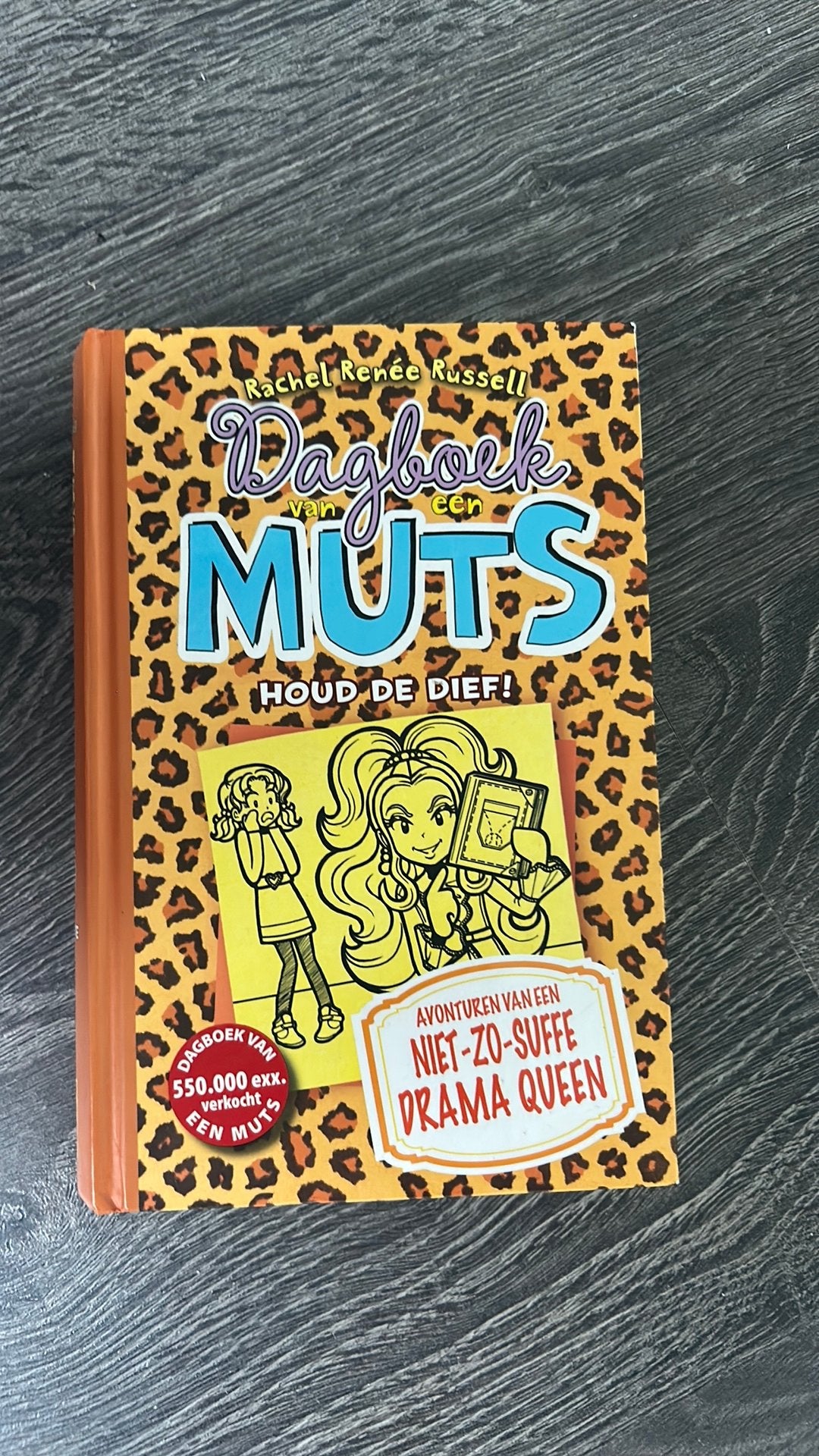 Dagboek van een muts deel 9, Ophalen, Zo goed als nieuw