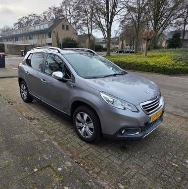 Peugeot 2008 1.2 VTI Style 60KW/82PK 2015 Grijs, Auto's, Peugeot, Voorwielaandrijving, 40 €/maand, 1199 cc, Origineel Nederlands