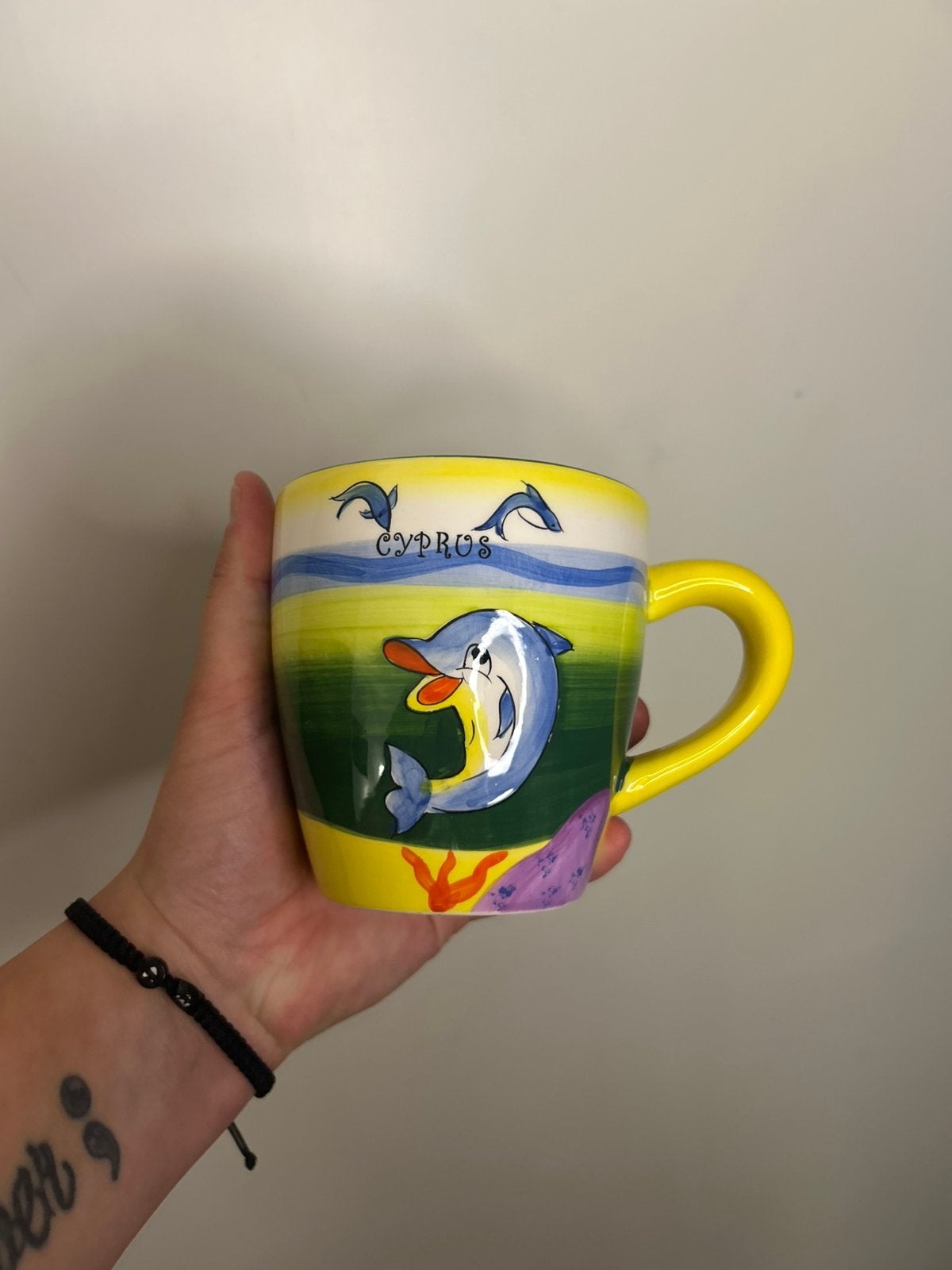 Vintage keramieken mok | dolfijn | Cyprus, Gebruikt, Overige merken, Keramiek, Vintage