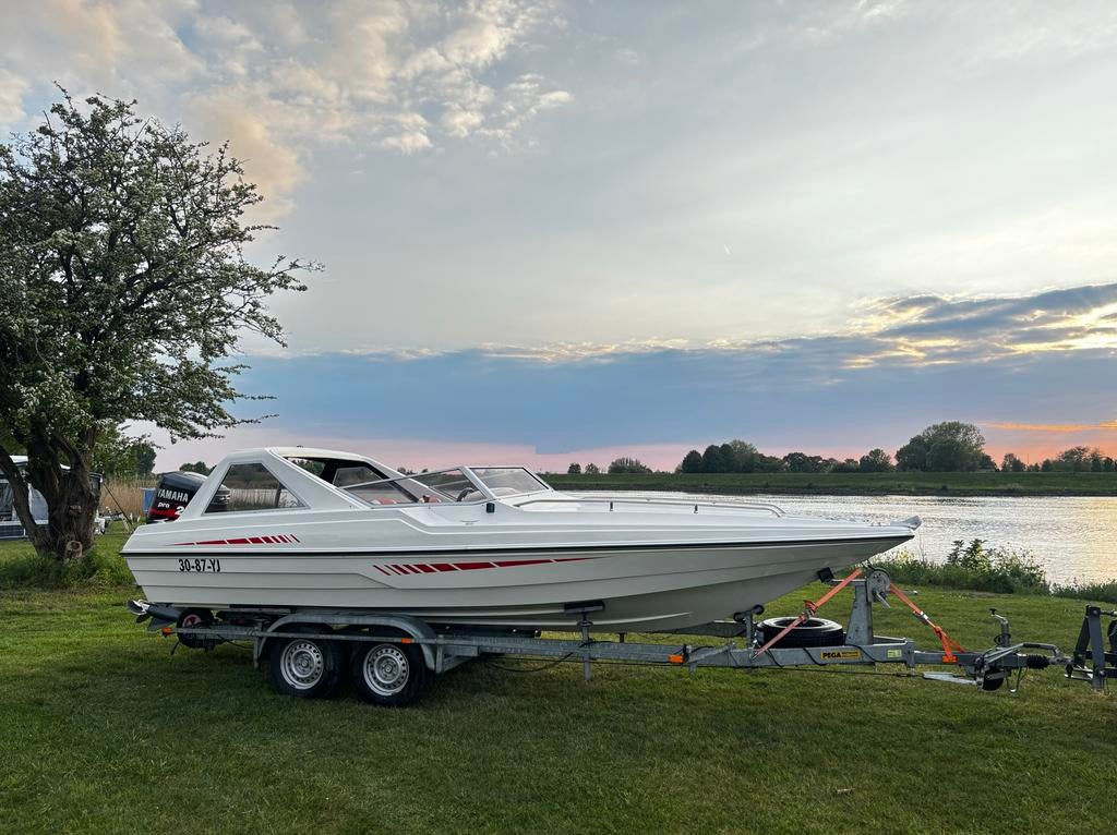 Snelle speedboot met Yamaha 200 pk pro v buitenboordmotor, Watersport en Boten, Speedboten, Ophalen, Overige merken, 200 pk, 200 pk of meer