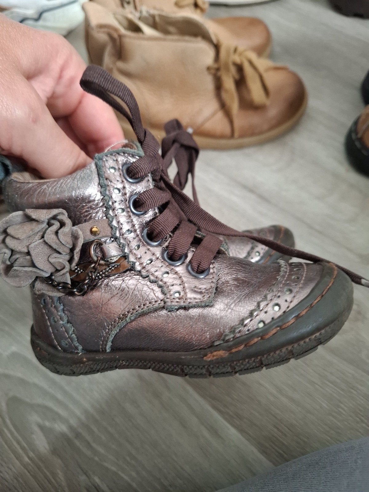 Leuke leren bronzen kinderschoenen maat 20, Gebruikt, Jongen of Meisje, Schoenen, Ophalen of Verzenden
