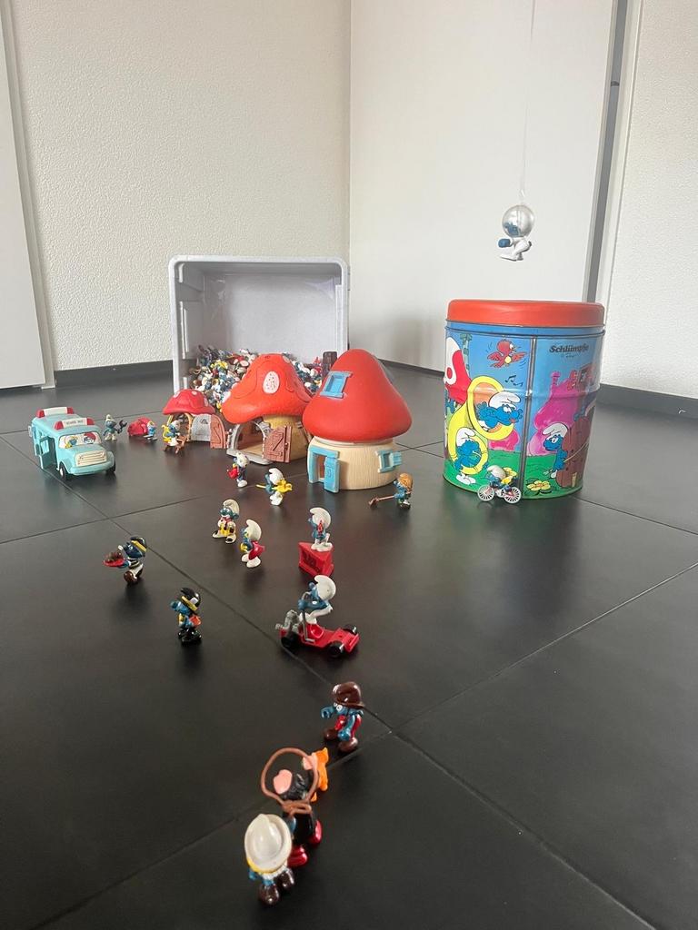 Diverse Smurfen Collectie met Huisjes en Accessoires, Ophalen of Verzenden, Gebruikt, Verschillende Smurfen, Poppetje, Figuurtje of Knuffel
