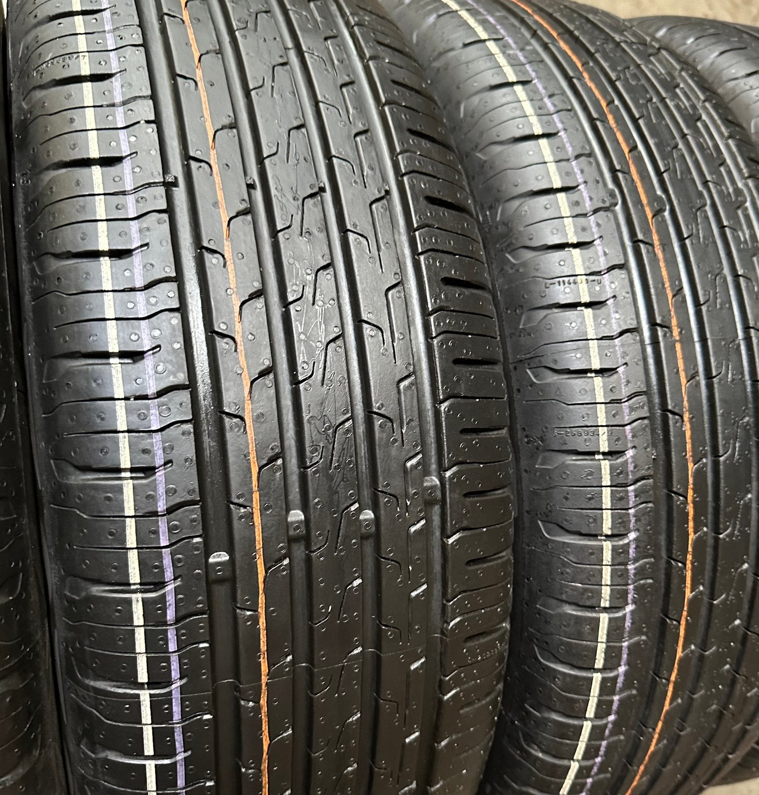 4 Stuks Continental 205 60 16 Zomerbanden Inclusief Montage, Auto-onderdelen, Banden en Velgen, 16 inch, Personenwagen, 205/60 R16