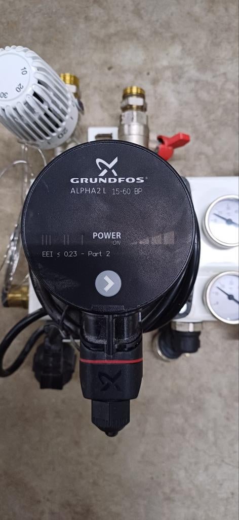 Vloer verwarming verdeler, Doe-het-zelf en Verbouw, Verwarming en Radiatoren, Ophalen, Minder dan 60 cm, Radiator, 30 tot 80 cm