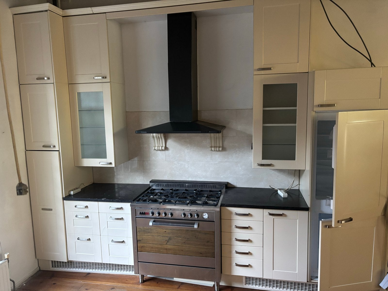 Complete keuken met apparatuur en los kookeiland, Ophalen, Gebruikt, Graniet of Steen, Dubbelwandige keuken