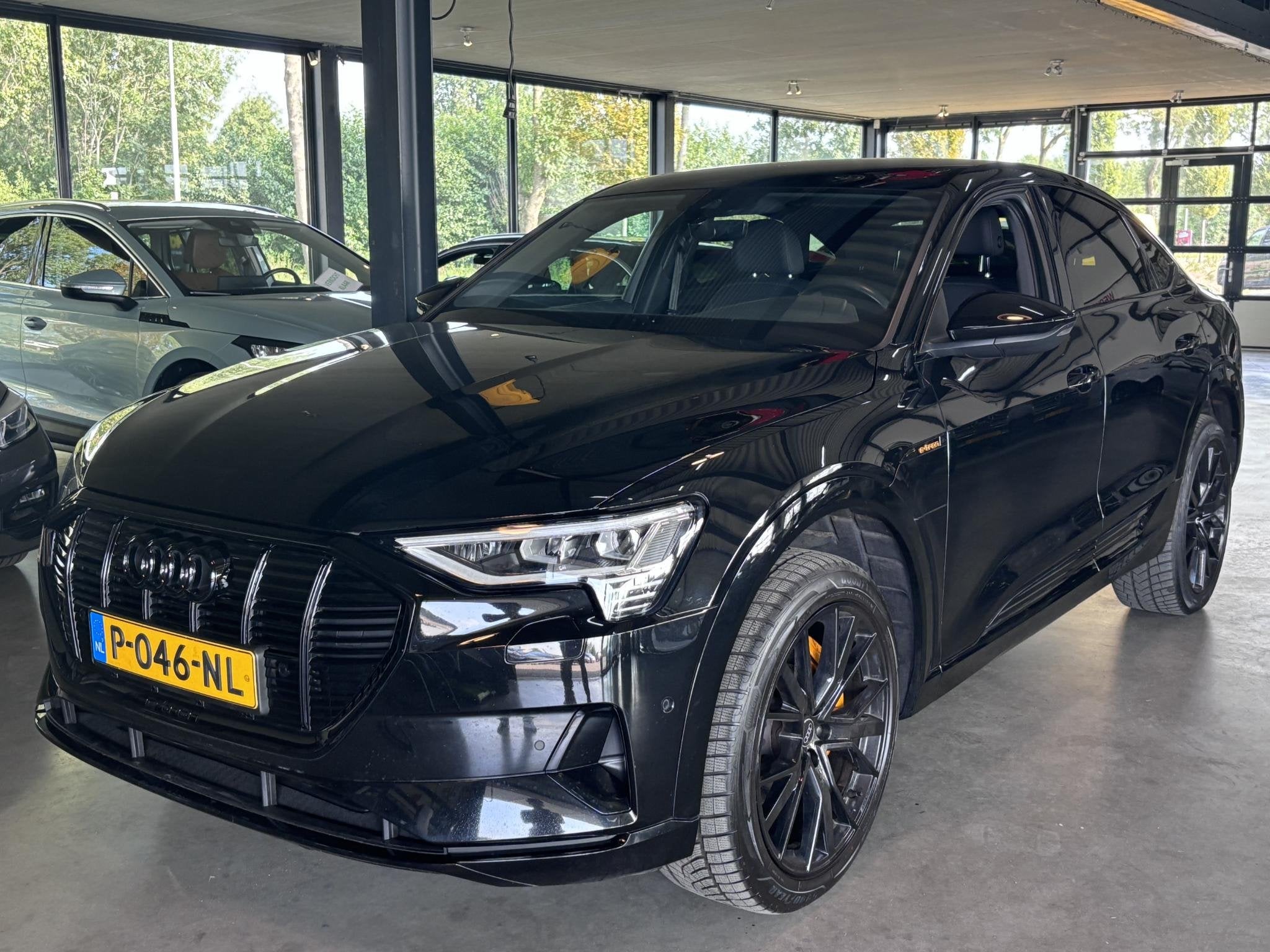 Audi e-tron Sportback 55 quattro Advanced edition Plus 95 kW, Auto's, Automaat, 131 €/maand, Zwart, 95 kWh