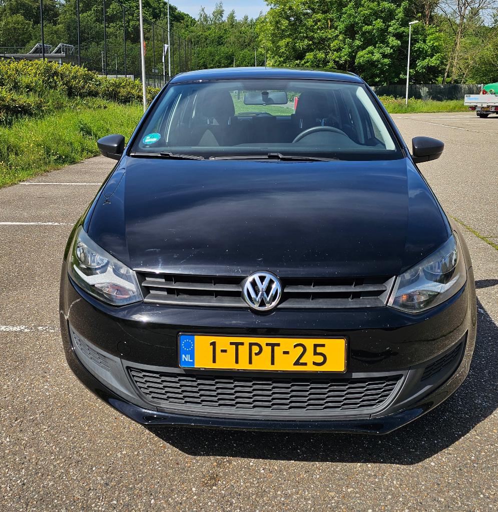 Volkswagen Polo 1.2  44 KW, bouwjaar  2011 kleur  zwart, Auto's, Volkswagen, Particulier, Polo, Airconditioning, Android Auto