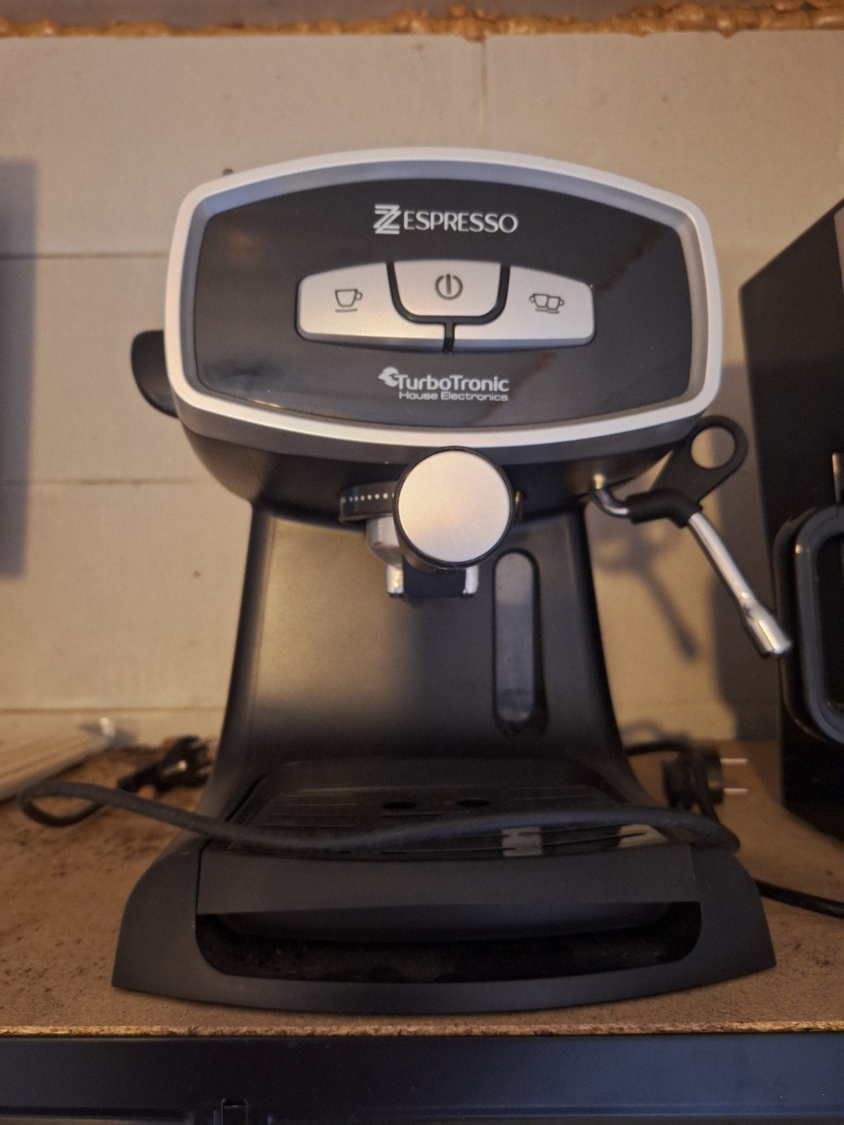 Zespresso TurboTronic Espresso Apparaat - Zo goed als nieuw, Espresso apparaat, Gemalen koffie, Zo goed als nieuw, 1 kopje
