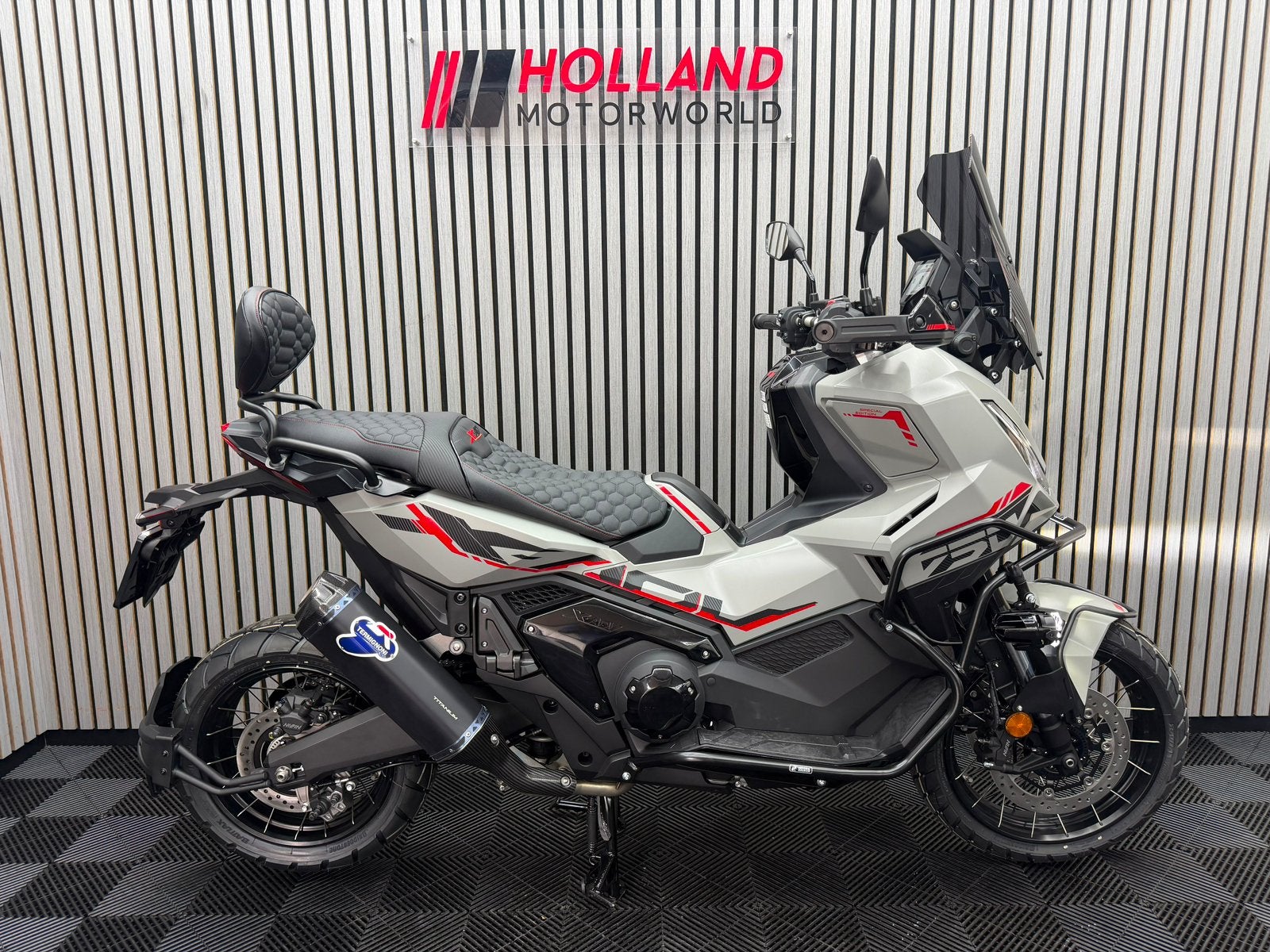 Honda X-ADV 750 2026 nieuw Mud Grey Termignoni XADV X ADV, Bedrijf, Meer dan 35 kW, Automaat, 2 cilinders