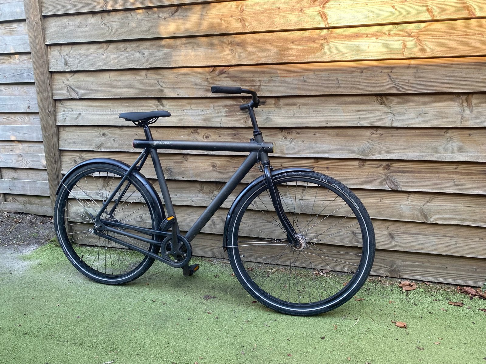 Hippe VANMOOF VAN MOOF 28 inch, Ophalen, Gebruikt