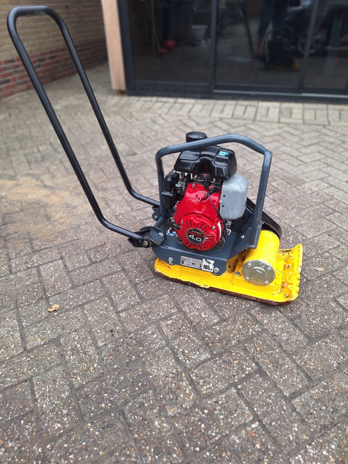 Altrad Belle LC3228 trilplaat 2.2 kw 64 kg, Trilplaat belle, Nieuw, Ophalen of Verzenden, .