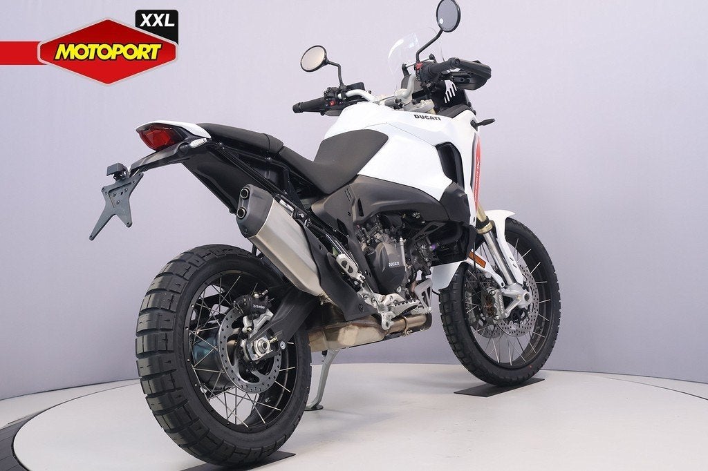 Ducati DESERT X (bj 2026), Ducati North Europe B.V., Nieuw, Bedrijf, Toermotor