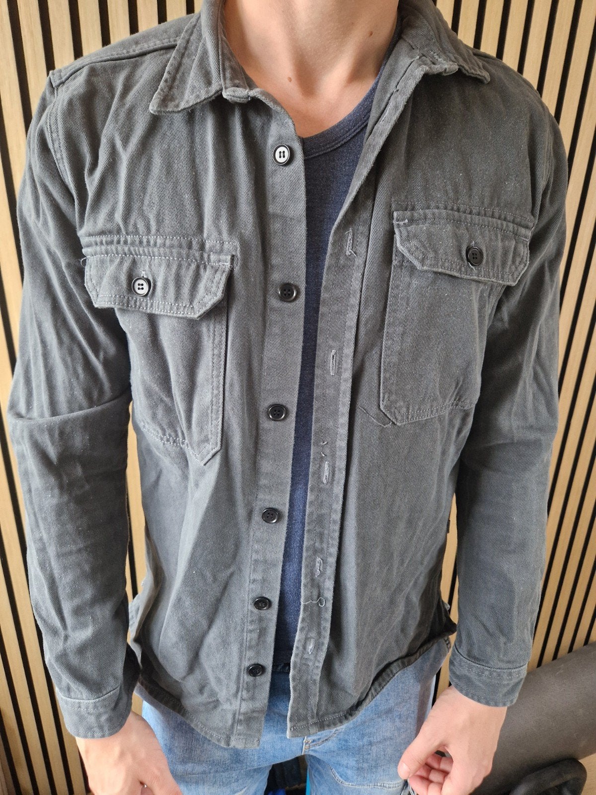 Stoer grijs overhemd van THE STING met lange mouwen en zakke, Kleding | Heren, Onbekend, Grijs, Gedragen, Halswijdte 39/40 (M)