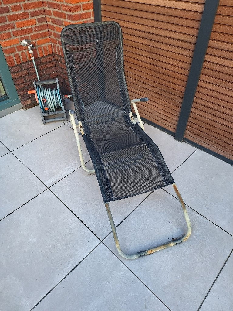 GRATIS: Ligstoel voor in de tuin, Ophalen, Gebruikt, Aluminium, Verstelbaar