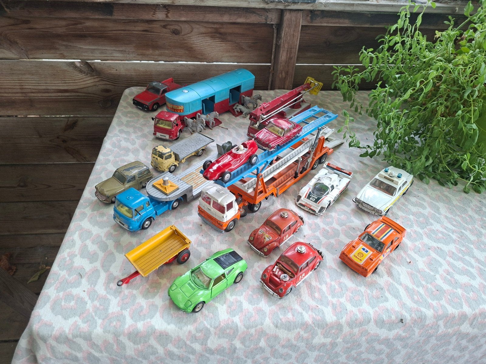 mooie verzameling Corgi Toys, Hobby en Vrije tijd, Modelauto's | 1:43, Ophalen