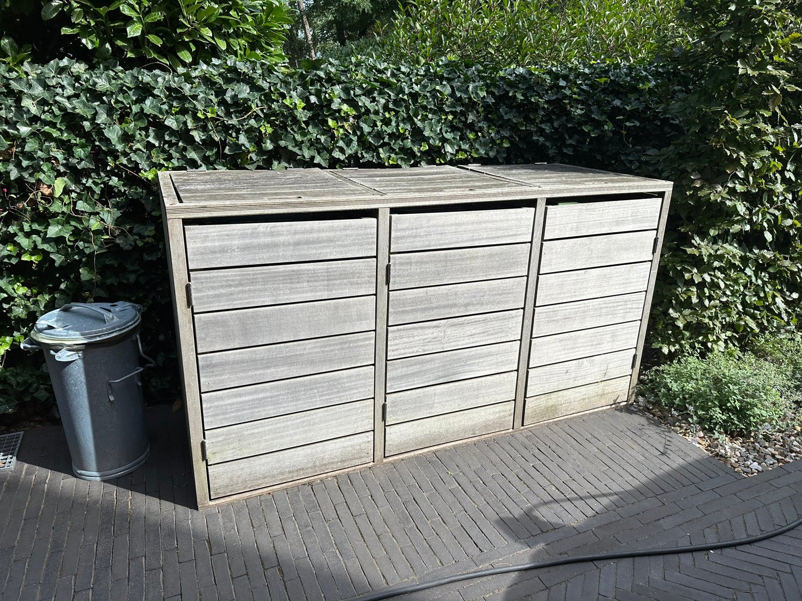 Kliko-ombouw, 3 maal 240 liter, Ophalen, Gebruikt, Hout, Containerberging