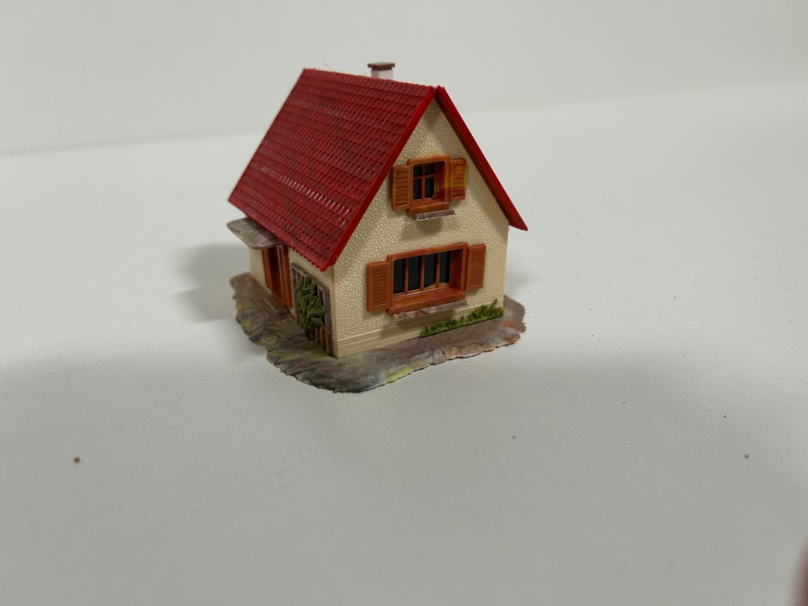 Modelspoorbaan huisje, Ophalen of Verzenden, Zo goed als nieuw