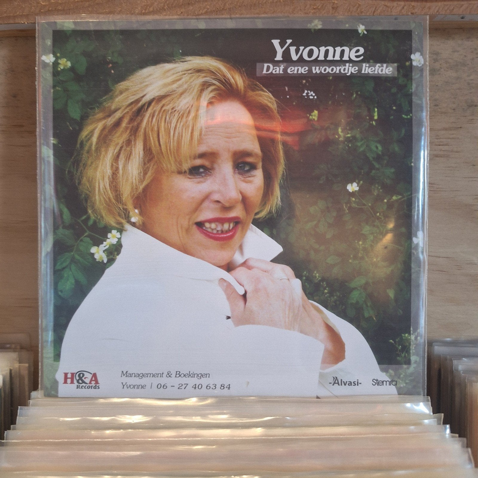 Yvonne-dat ene woordje liefde, Cd's en Dvd's, Ophalen of Verzenden, Zo goed als nieuw, Overige formaten, Levenslied of Smartlap