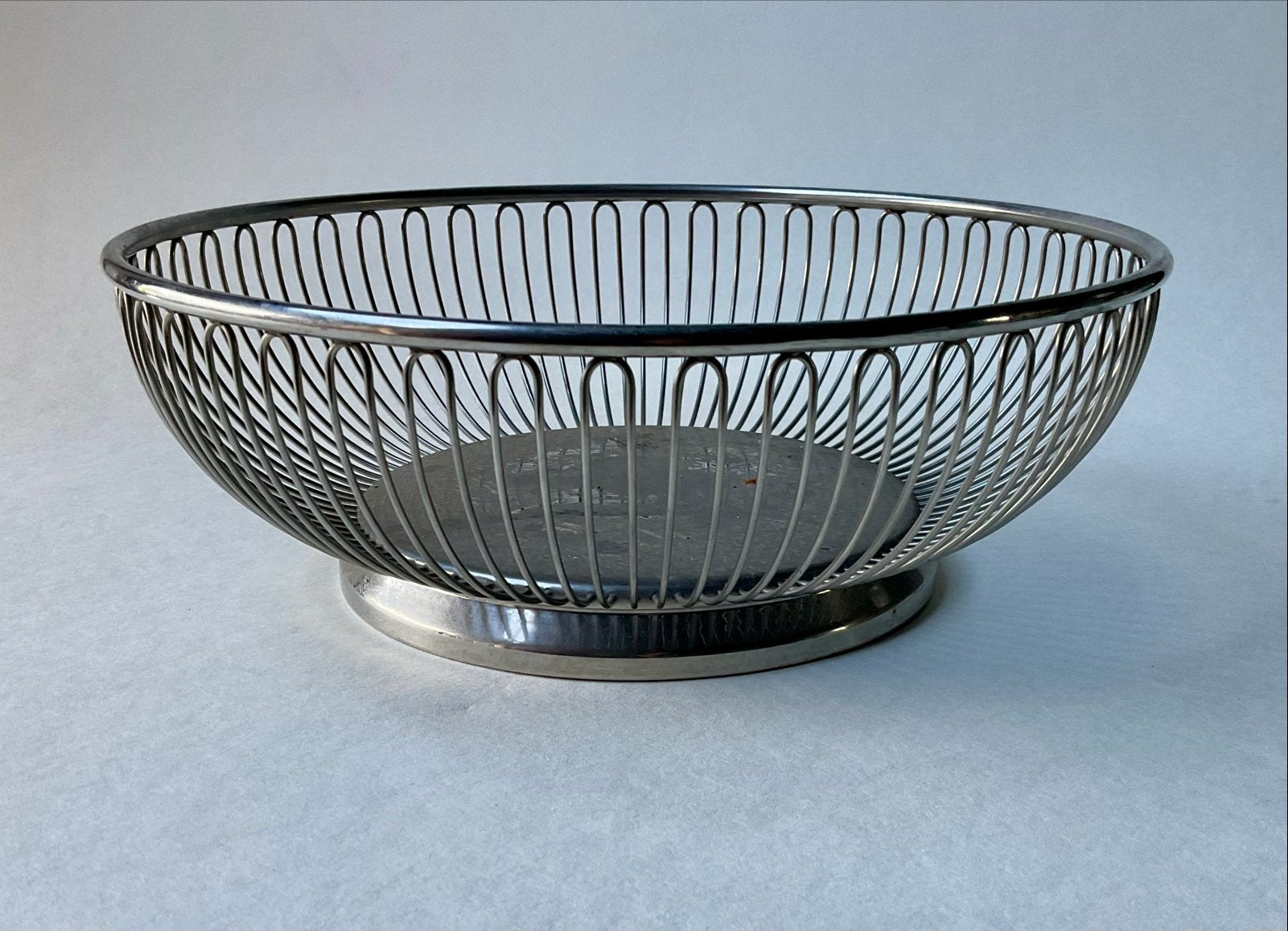 Alessi rvs fruitmand - stijlvol en functioneel design, Overige materialen, Gebruikt, Mand, Rond