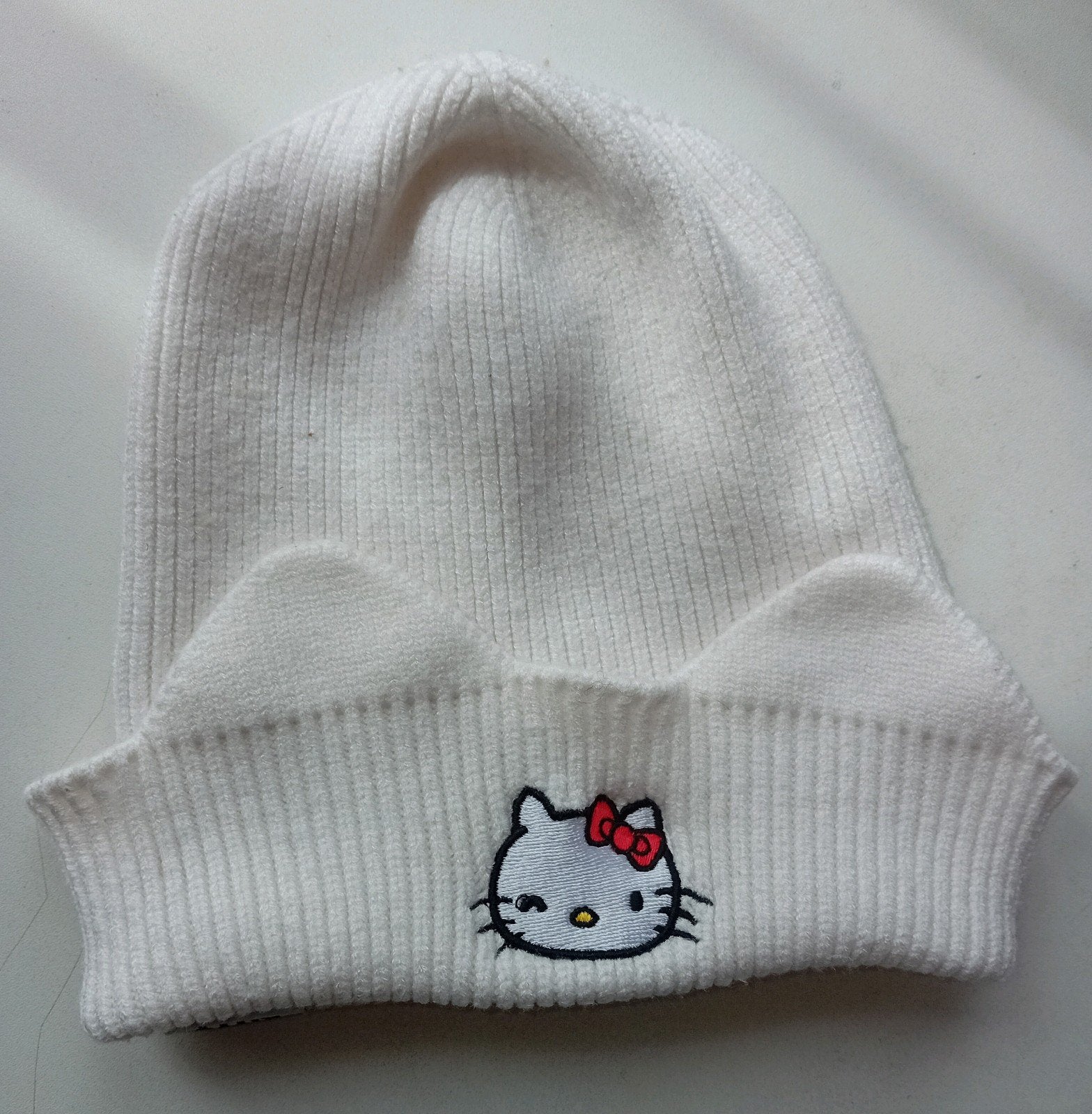 Hello Kitty Bershka muts wit, Bershka, Ophalen, Zo goed als nieuw, Muts
