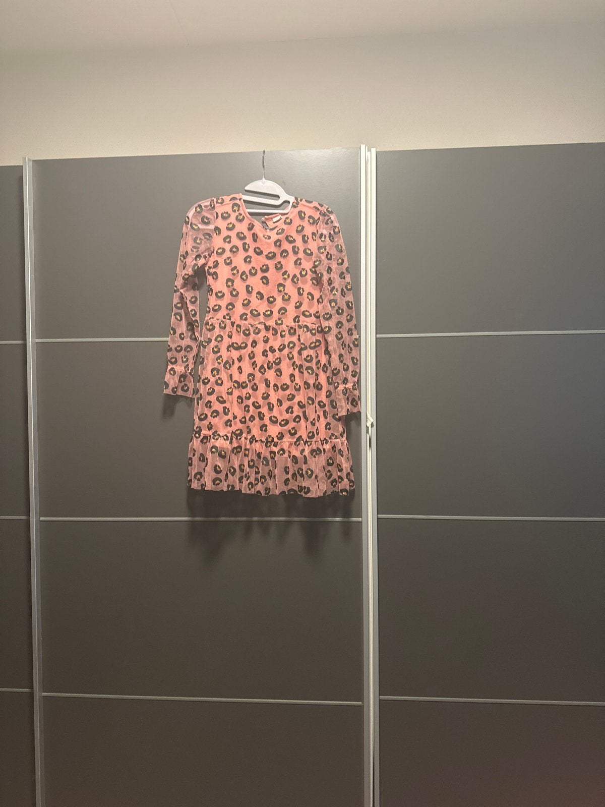 Roze jurk met luipaardprint voor meisjes, Ophalen of Verzenden, Zo goed als nieuw, Meisje